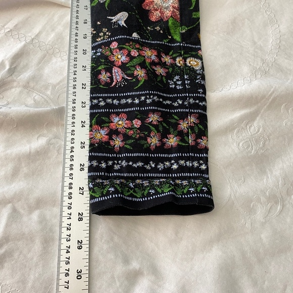 Old Navy PIXIE Women's Black Floral Fairy Garden Mid Rise Stretchy Pants 2-Tall - Picture 12 of 14
